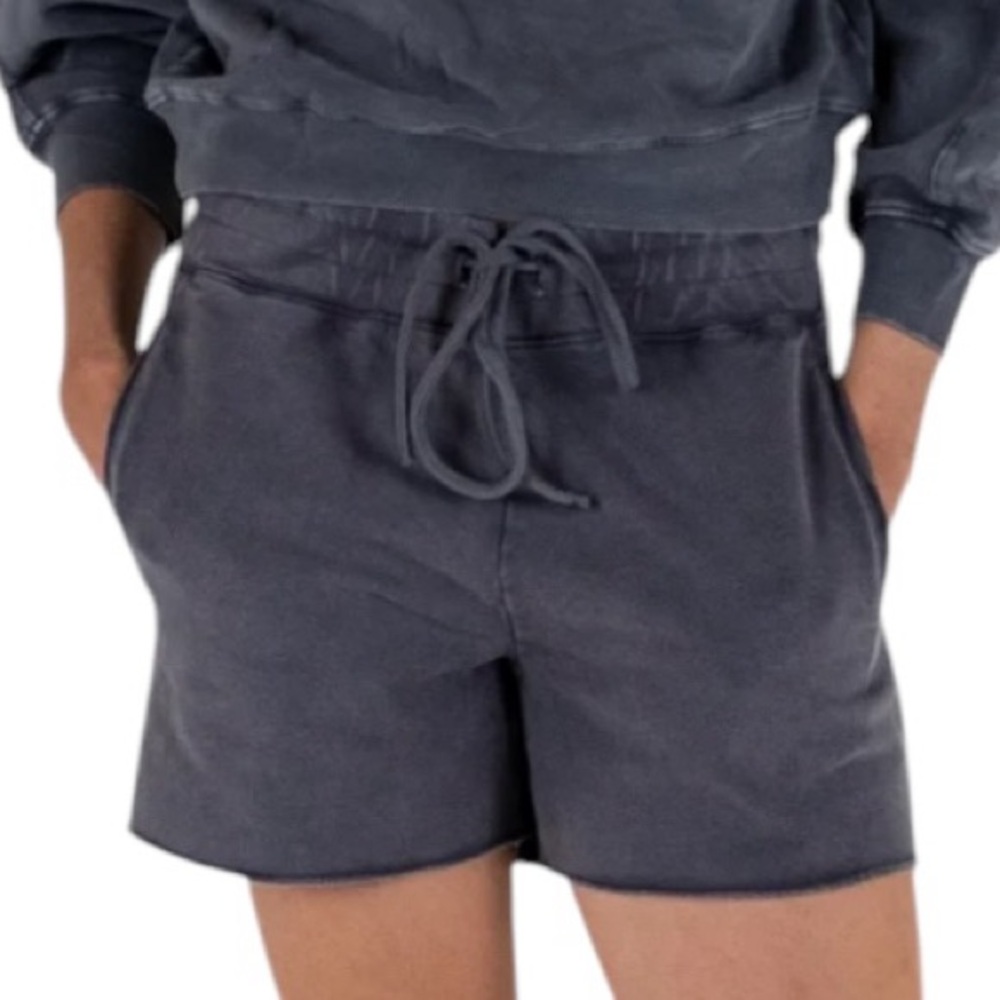 LACAUSA Slater Sweatshorts in Washed Gray - Picture 3 of 10
